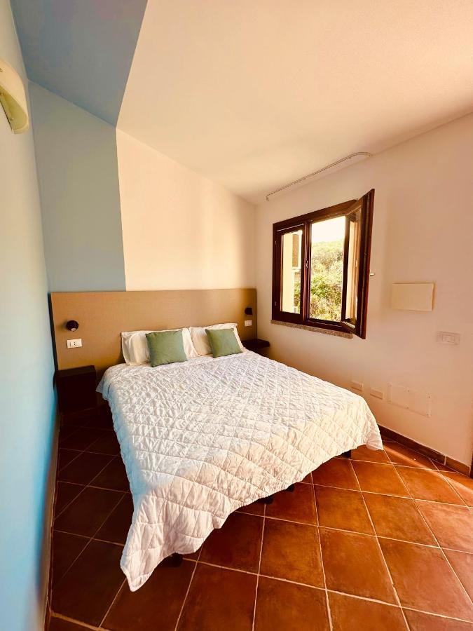 Rocce Rosse Sardinia Aparthotel Isola Rossa Ngoại thất bức ảnh