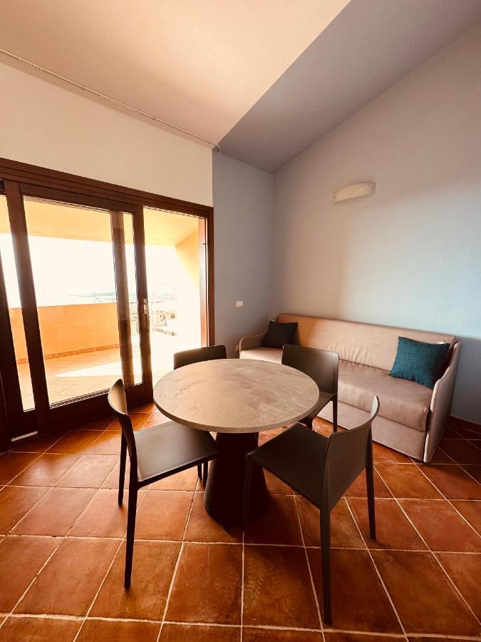 Rocce Rosse Sardinia Aparthotel Isola Rossa Ngoại thất bức ảnh