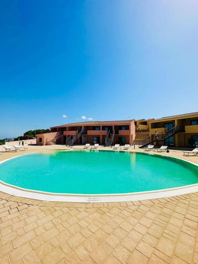 Rocce Rosse Sardinia Aparthotel Isola Rossa Ngoại thất bức ảnh