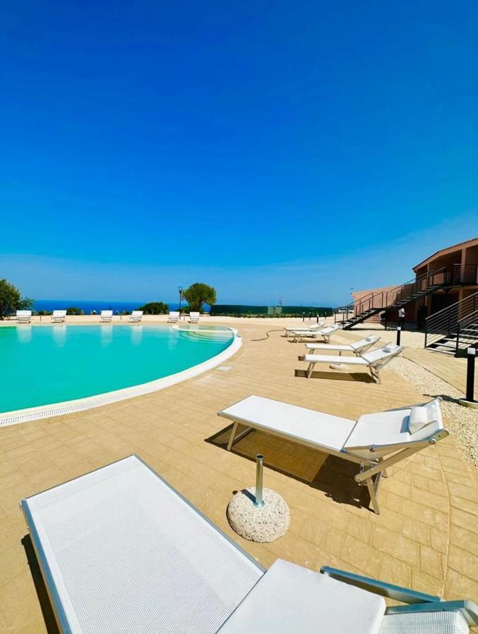 Rocce Rosse Sardinia Aparthotel Isola Rossa Ngoại thất bức ảnh